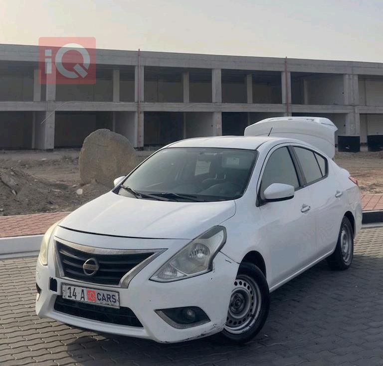 Nissan Versa